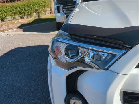 Certified 2021 Toyota 4Runner SR5 Premium image 10