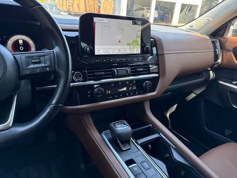 Used 2023 Nissan Pathfinder Platinum w/ Cargo Package AWD/4WD image 26
