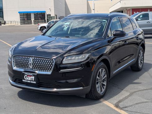 Used 2023 Lincoln Nautilus AWD w/ Premium Package image 8