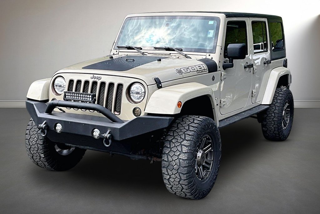 Used 2018 Jeep Wrangler Unlimited Sahara w/ Connectivity Group AWD/4WD image 3