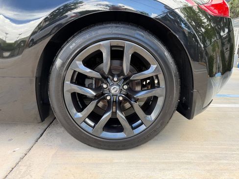 Used 2015 Nissan 370Z Coupe RWD image 10