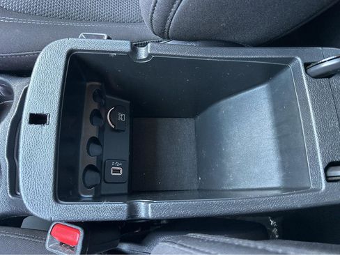 Used 2020 Jeep Cherokee Latitude FWD image 29