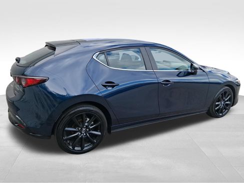 Used 2024 MAZDA MAZDA3 s FWD image 5
