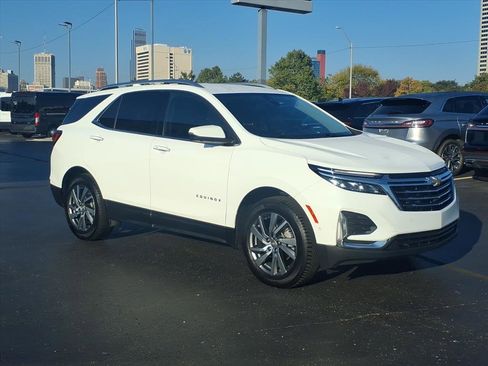 Used 2022 Chevrolet Equinox Premier image 3