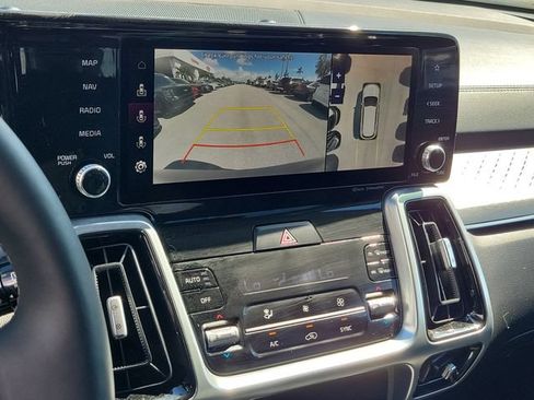 Certified 2022 Kia Sorento SX FWD image 29