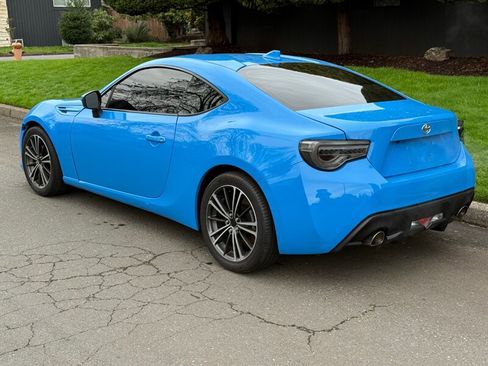 Used 2019 Toyota 86 GT image 3