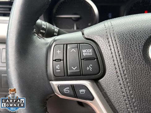 Used 2016 Toyota Highlander Plus AWD/4WD image 23