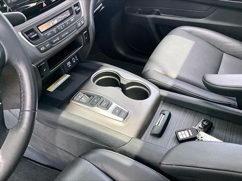 Used 2023 Honda Ridgeline RTL-E image 17
