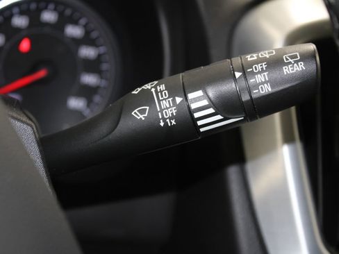 Used 2024 GMC Terrain SLT image 38