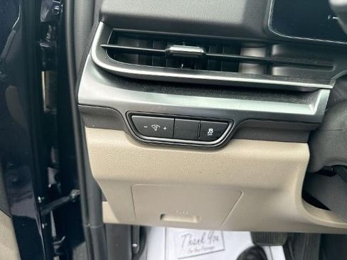 Used 2026 Kia Carnival FWD image 18