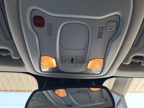 Used 2023 Jeep Renegade Trailhawk AWD/4WD image 36