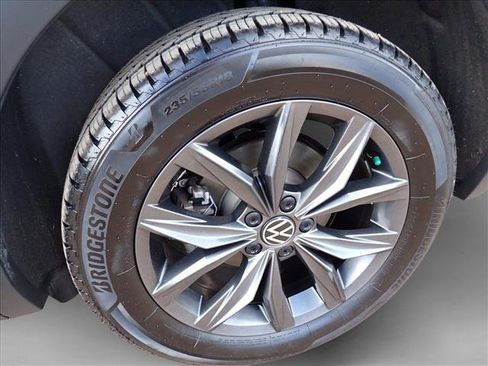 Used 2022 Volkswagen Tiguan SE AWD/4WD image 7
