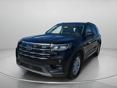 New 2025 Ford Explorer Active w/ Active Comfort Package image 11