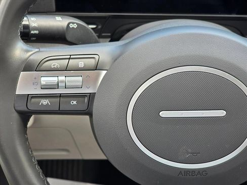 Used 2025 Hyundai Kona SEL AWD/4WD image 15