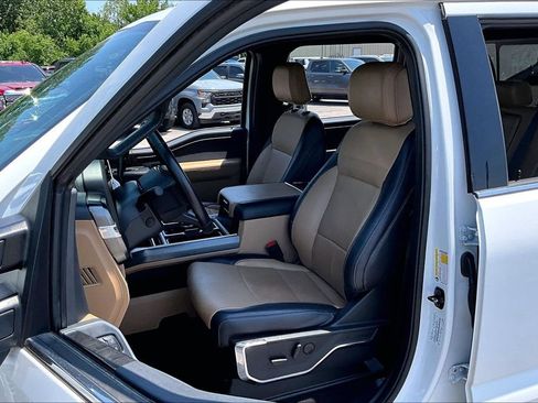 Used 2024 Ford F250 Lariat w/ Chrome Package AWD/4WD image 22