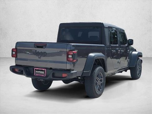 Certified 2025 Jeep Gladiator Sport AWD/4WD image 2
