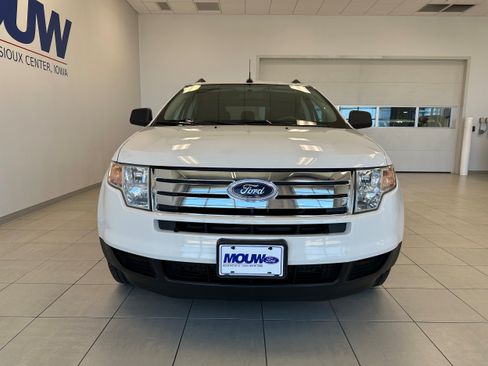 Used 2010 Ford Edge SE FWD image 3