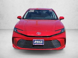 Used 2025 Toyota Camry LE FWD video 2