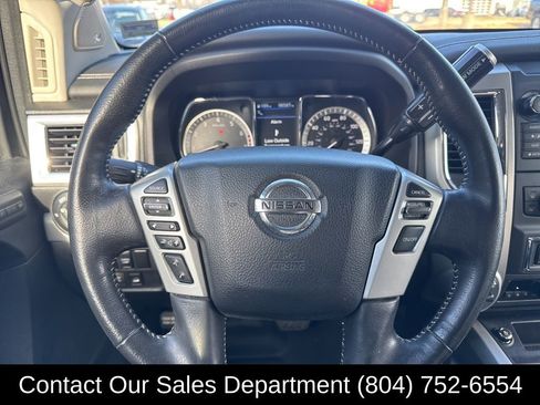 Used 2019 Nissan Titan PRO-4X w/ Pro-4x Convenience Package image 12