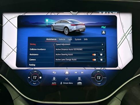 Certified 2022 Mercedes-Benz EQS 580 4MATIC Sedan image 23