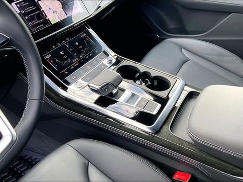 Used 2025 Audi Q7 3.0T Premium Plus w/ Premium Plus Package image 16