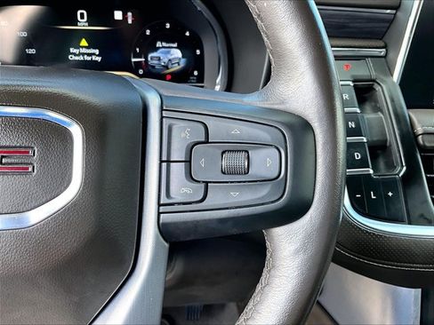 Used 2022 GMC Yukon XL SLT w/ SLT Luxury Package RWD image 21