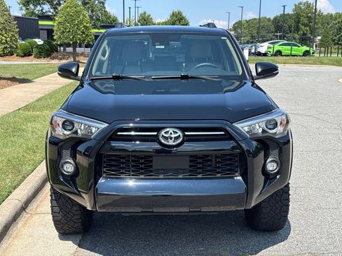 Used 2021 Toyota 4Runner SR5 Premium AWD/4WD image 3