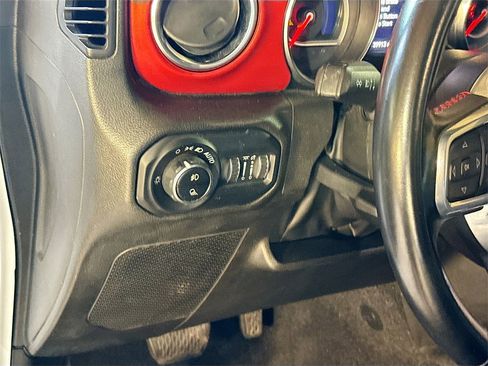 Used 2022 Jeep Gladiator Rubicon image 11