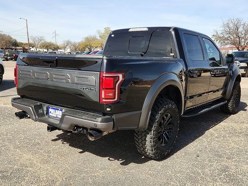 Used 2019 Ford F150 Raptor w/ Equipment Group 802A Luxury image 3