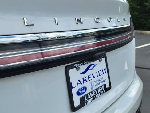 Used 2023 Lincoln Nautilus Reserve w/ Luxury Package AWD/4WD image 34