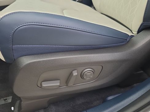 New 2026 Kia Carnival EX FWD image 22