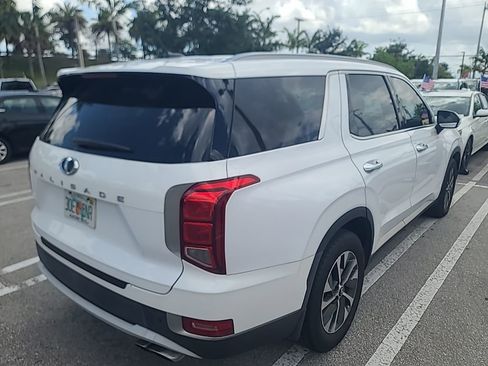 Used 2020 Hyundai Palisade SEL FWD image 3