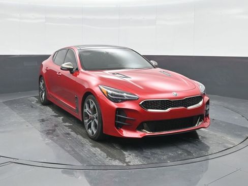 Used 2021 Kia Stinger GT2 image 8