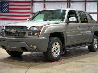 Used 2002 Chevrolet Avalanche 4x4 w/ Off-Road Suspension Pkg