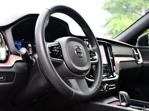 Used 2023 Volvo S60 B5 Plus w/ Climate Package image 14