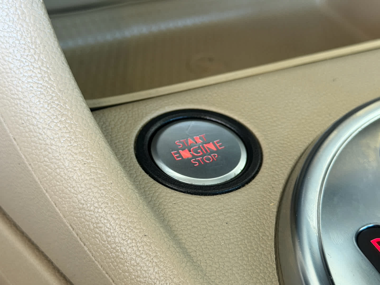 Used 2013 Volkswagen Beetle TDI FWD image 24