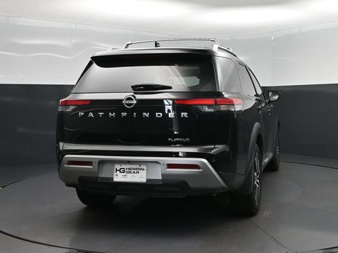 Used 2023 Nissan Pathfinder Platinum w/ Cargo Package FWD image 7