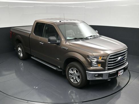 Used 2017 Ford F150 XLT w/ Equipment Group 302A Luxury AWD/4WD image 49