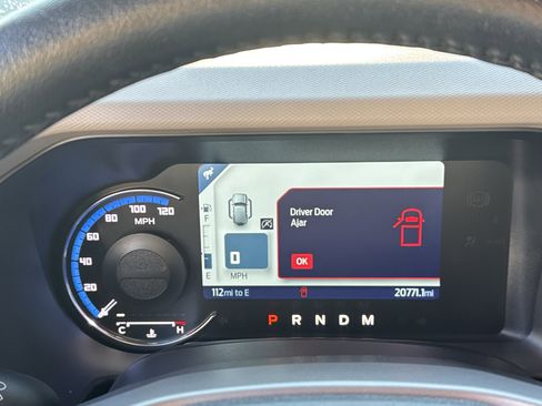 Used 2022 Ford Bronco Wildtrak image 31