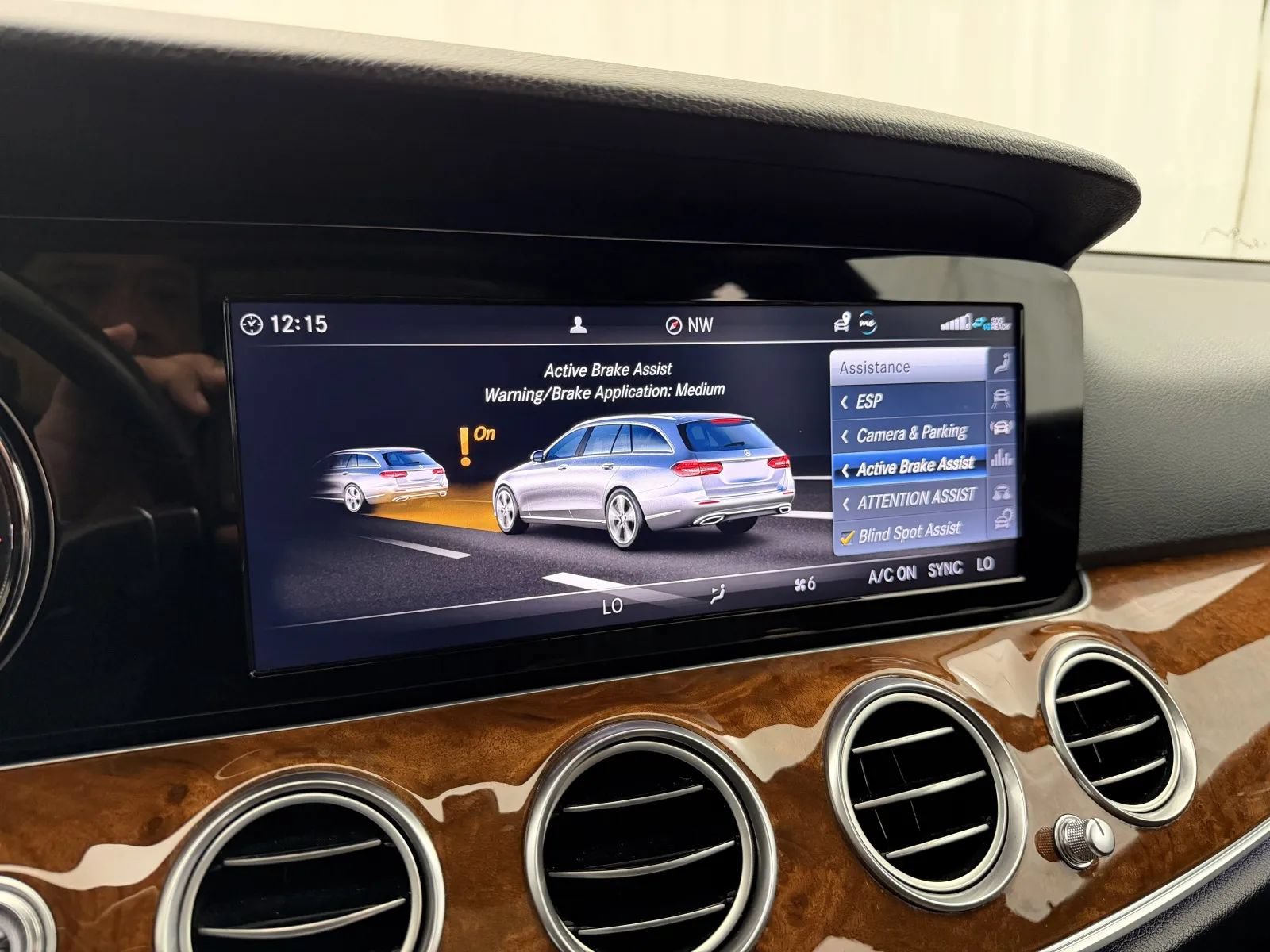 Used 2019 Mercedes-Benz E 450 4MATIC Wagon image 26