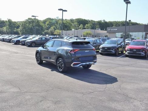 Used 2025 Kia Sportage SX AWD/4WD image 3