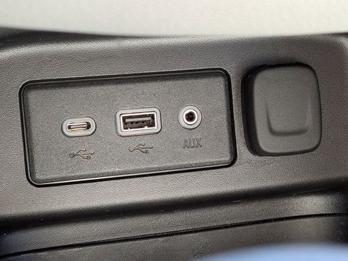 Certified 2024 Chevrolet Equinox LS image 24