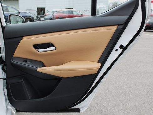 Certified 2023 Nissan Sentra SV w/ SV Premium Package image 19