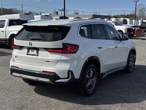 Used 2024 BMW X1 xDrive28i AWD/4WD image 10