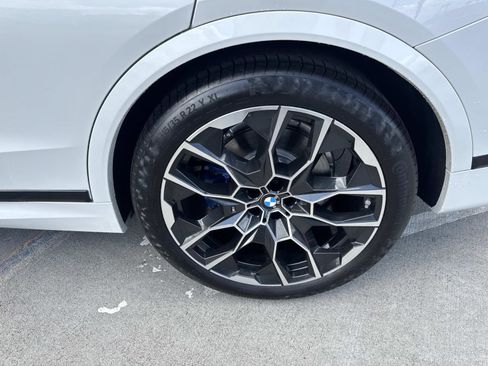 Used 2024 BMW X7 xDrive40i AWD/4WD image 6
