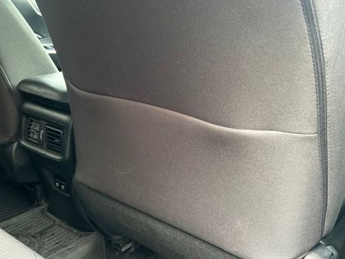 Used 2021 Toyota RAV4 XLE AWD/4WD image 40