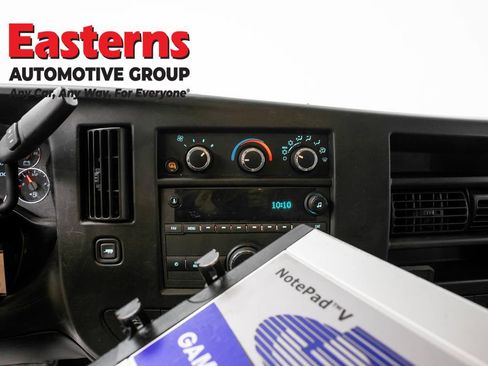 Used 2021 Chevrolet Express 2500 RWD image 11