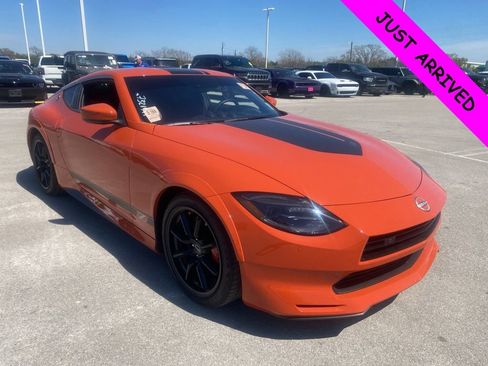 Used 2024 Nissan Z Performance w/ Heritage Edition image 7