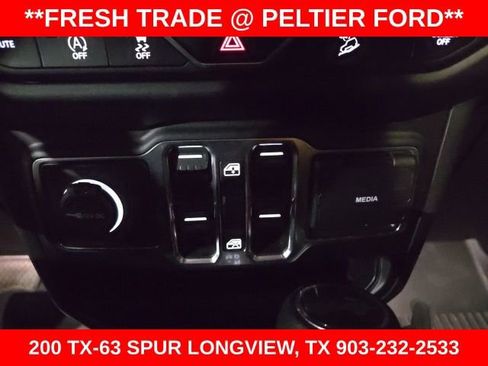 Used 2020 Jeep Wrangler Unlimited Sport image 24