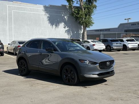 Used 2024 MAZDA CX-30 AWD 2.5 S w/ Preferred Package image 3